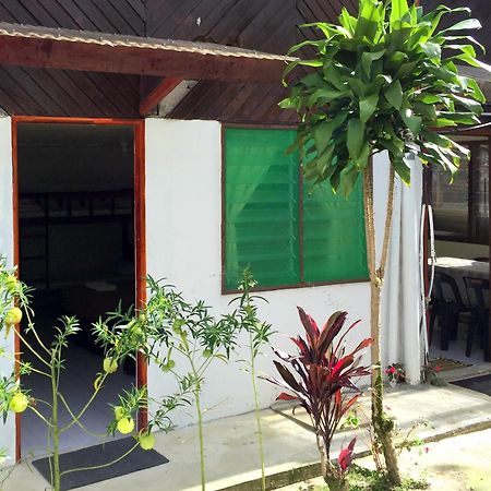 Mile 36 Lodge Kampong Kundassan Buitenkant foto